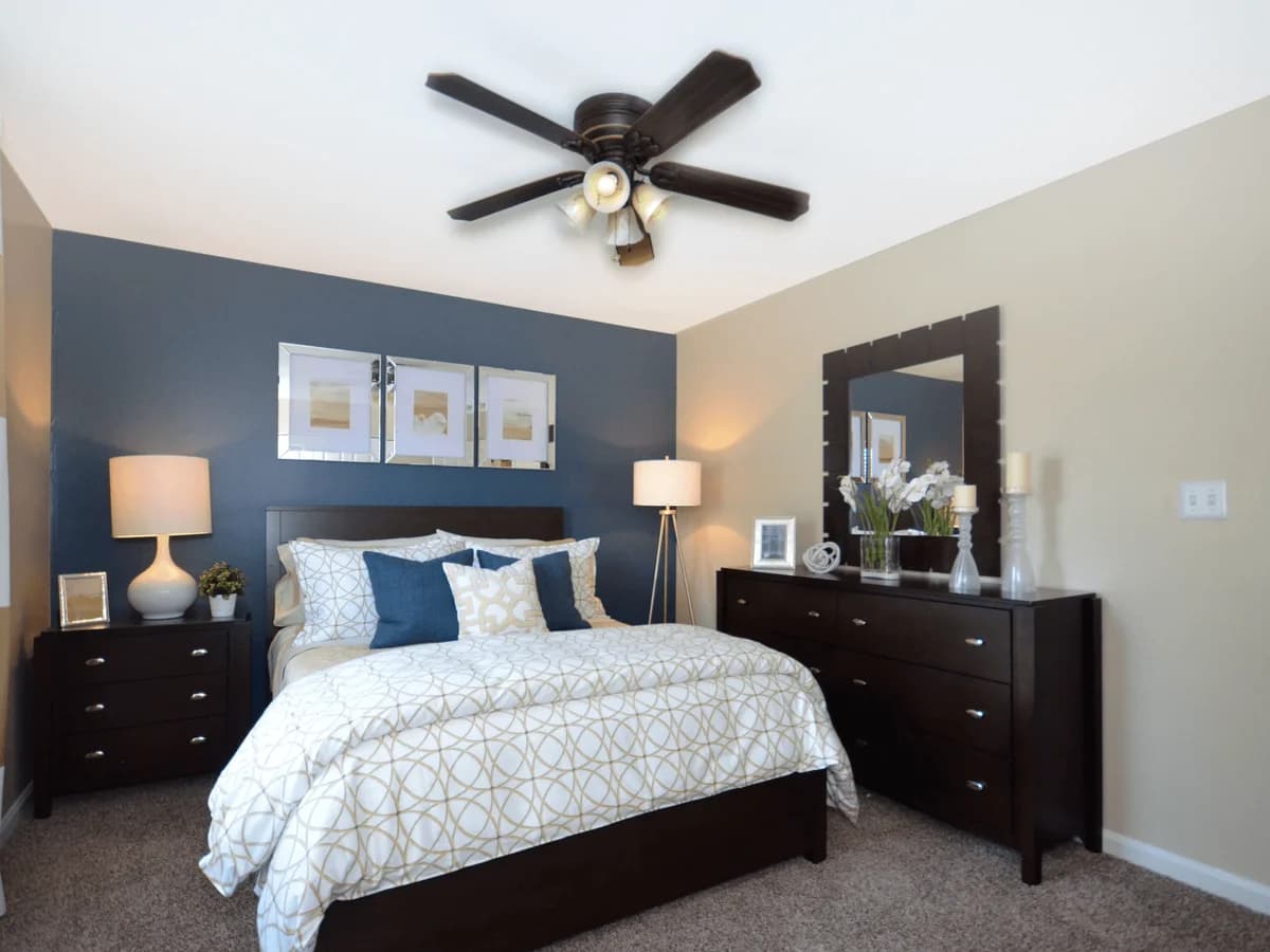 Flats at Hurstbourne - Apartment - 21