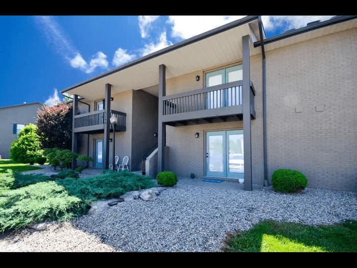 Louisville apartments for rent - Property image - Flats at Hurstbourne - 2