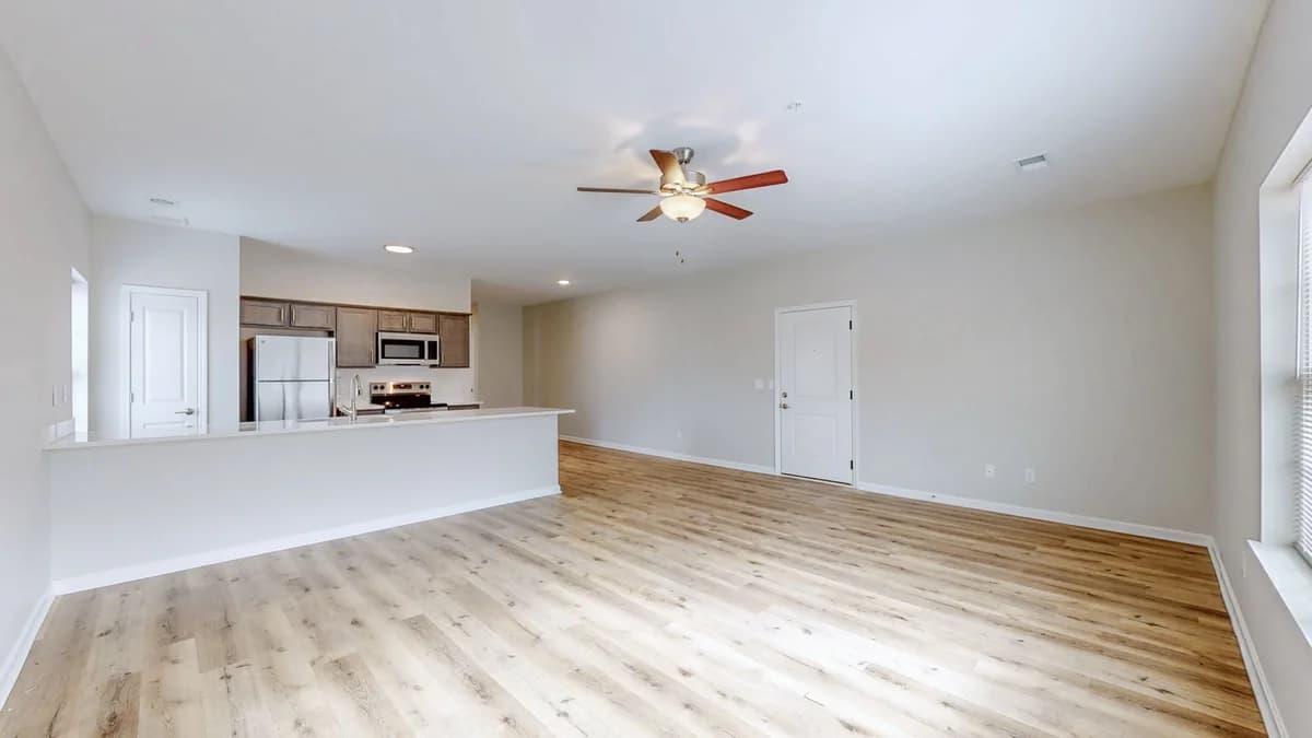 Hurstbourne Pointe - Apartment - 16