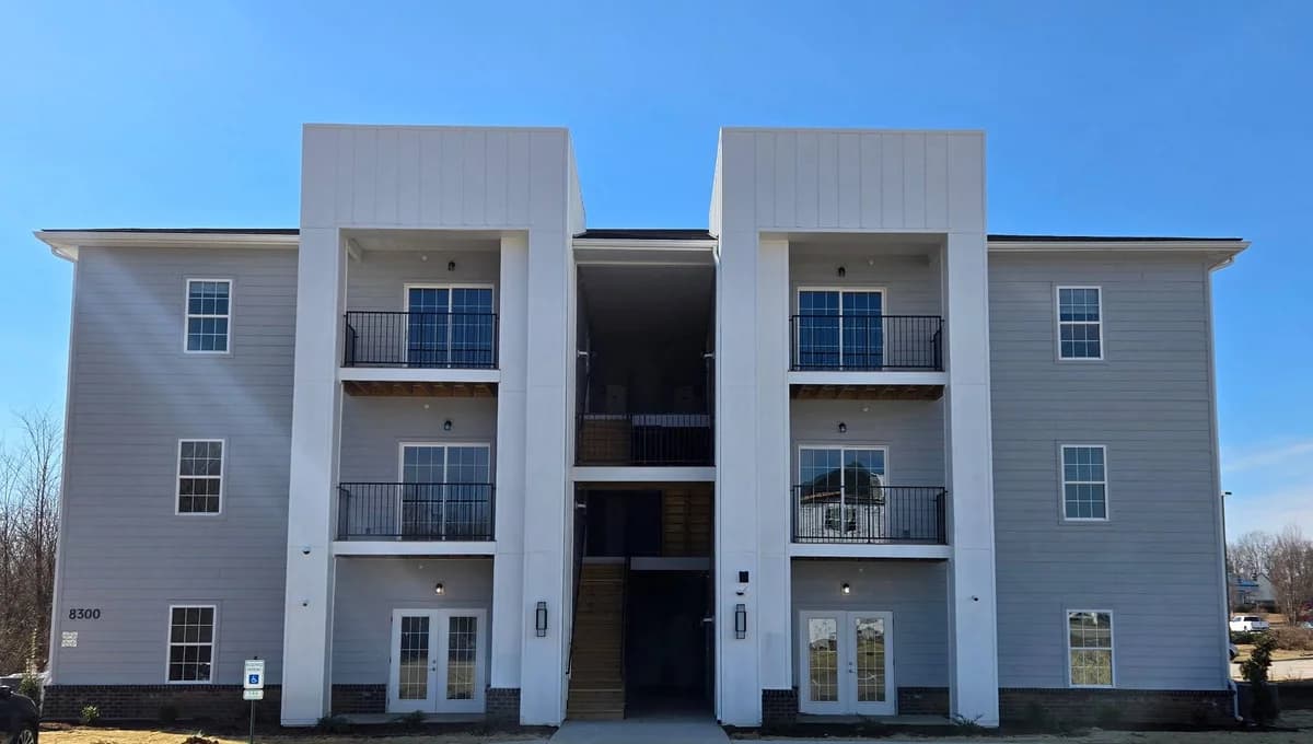 Hurstbourne Pointe - Apartment - 2