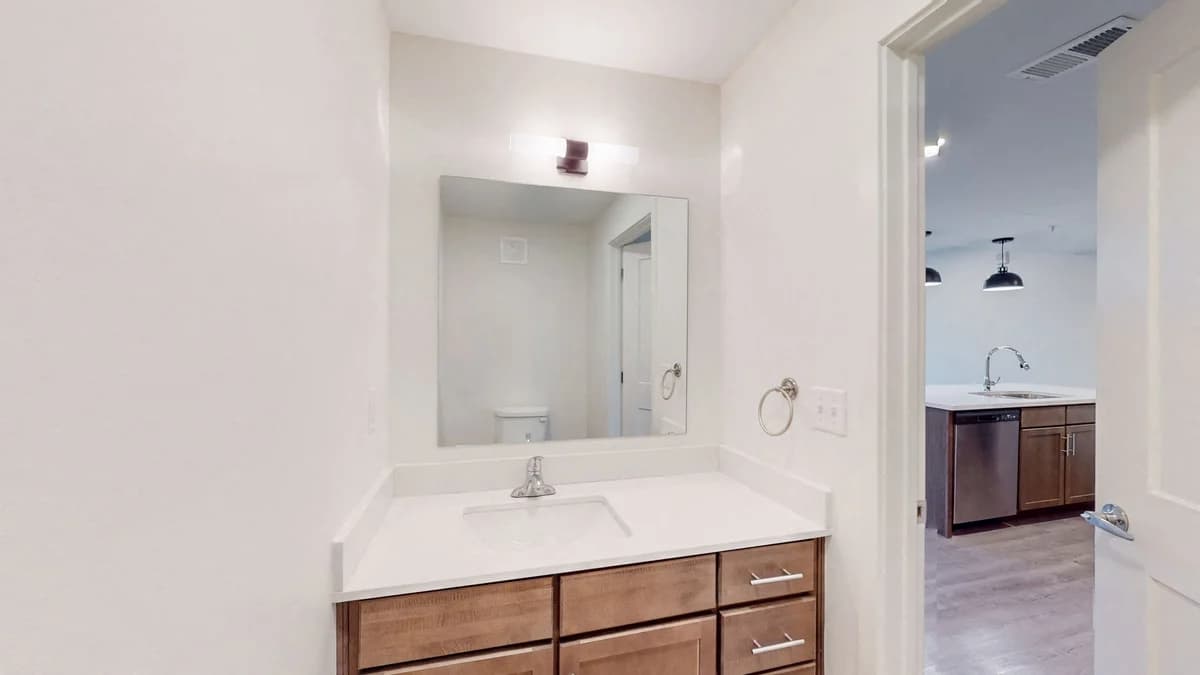 Current812 - Apartment - 50