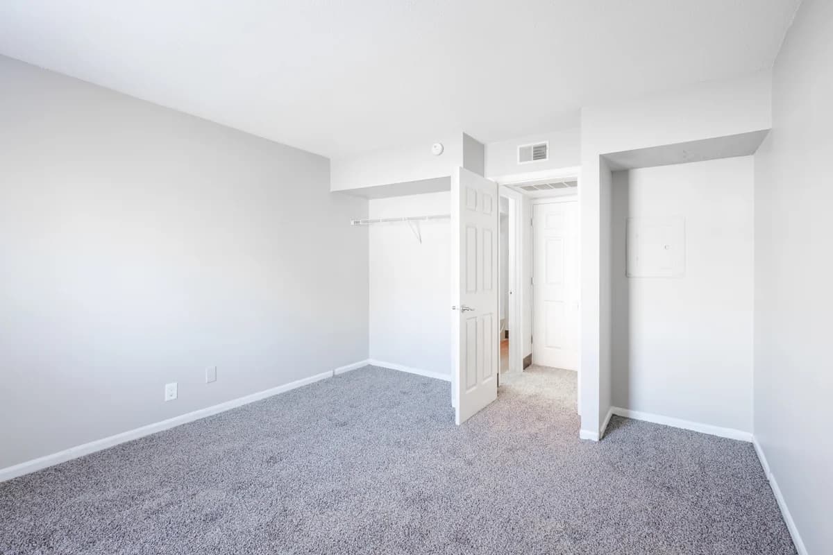 Louisville apartments for rent - image - 2 br large