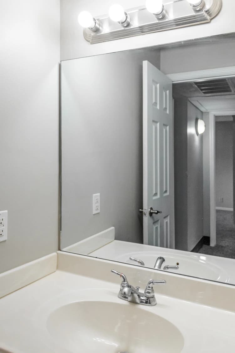 Louisville apartments for rent - image - 2 br large
