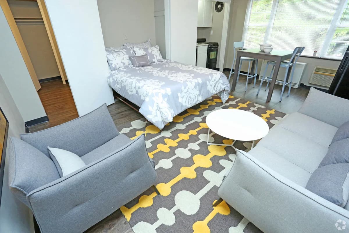 Lofts on Ormsby - Apartment - 15