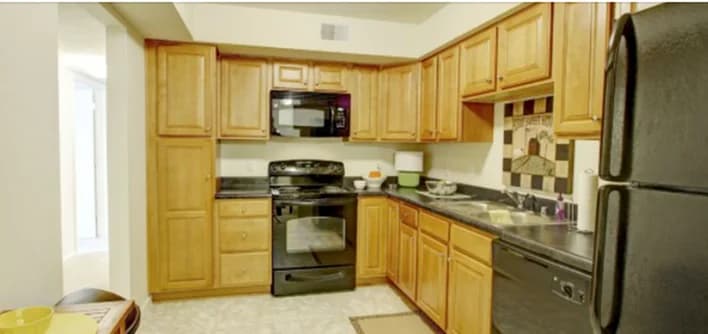 Arlington Park Apartments - Apartment - 9