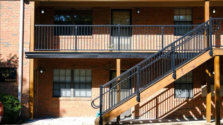 Louisville apartments for rent - image - Bon Air Apartments