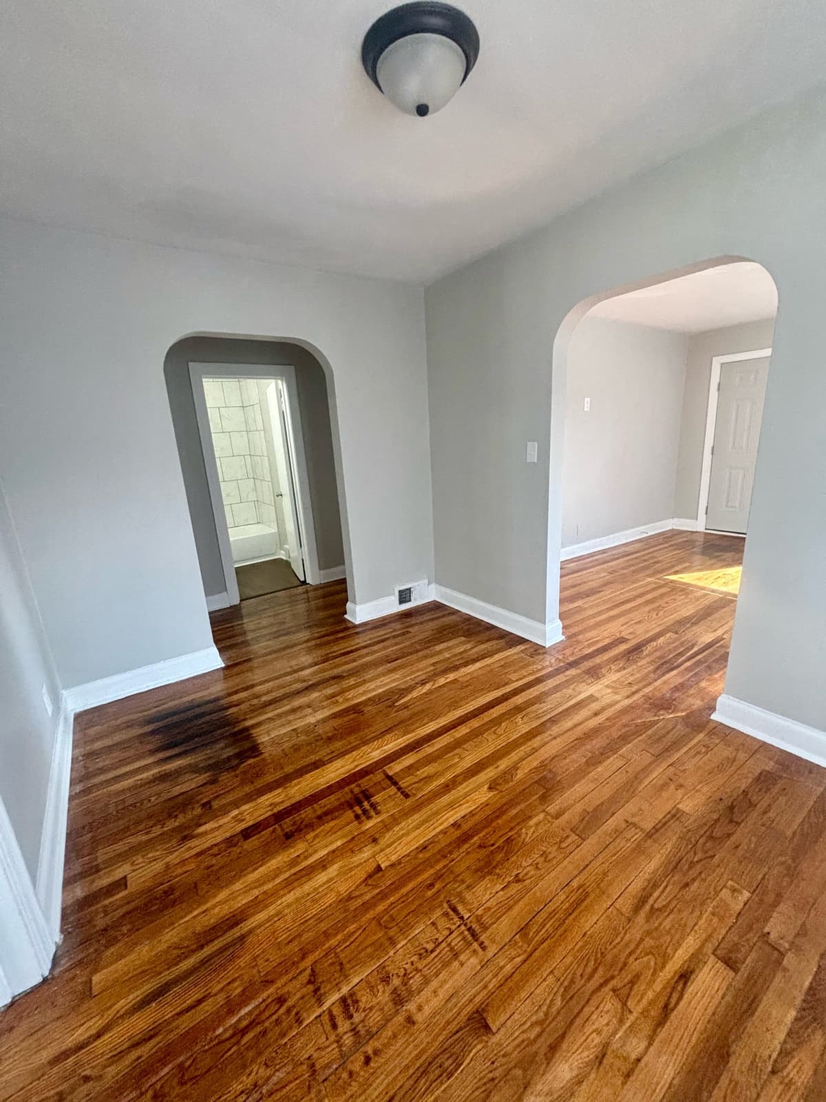 Louisville apartments for rent - Property image - 328 Cecil Avenue - 3