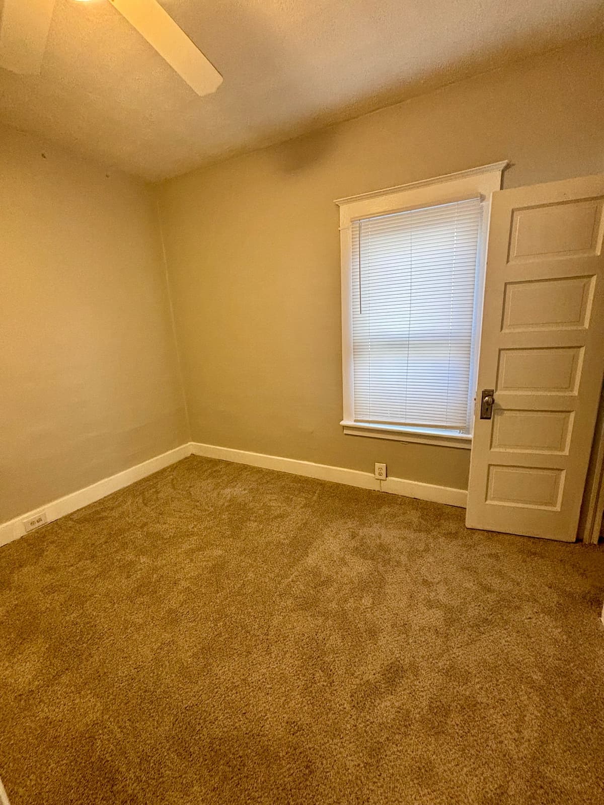 Louisville apartments for rent - Property image - 1015 Sale Avenue - 2