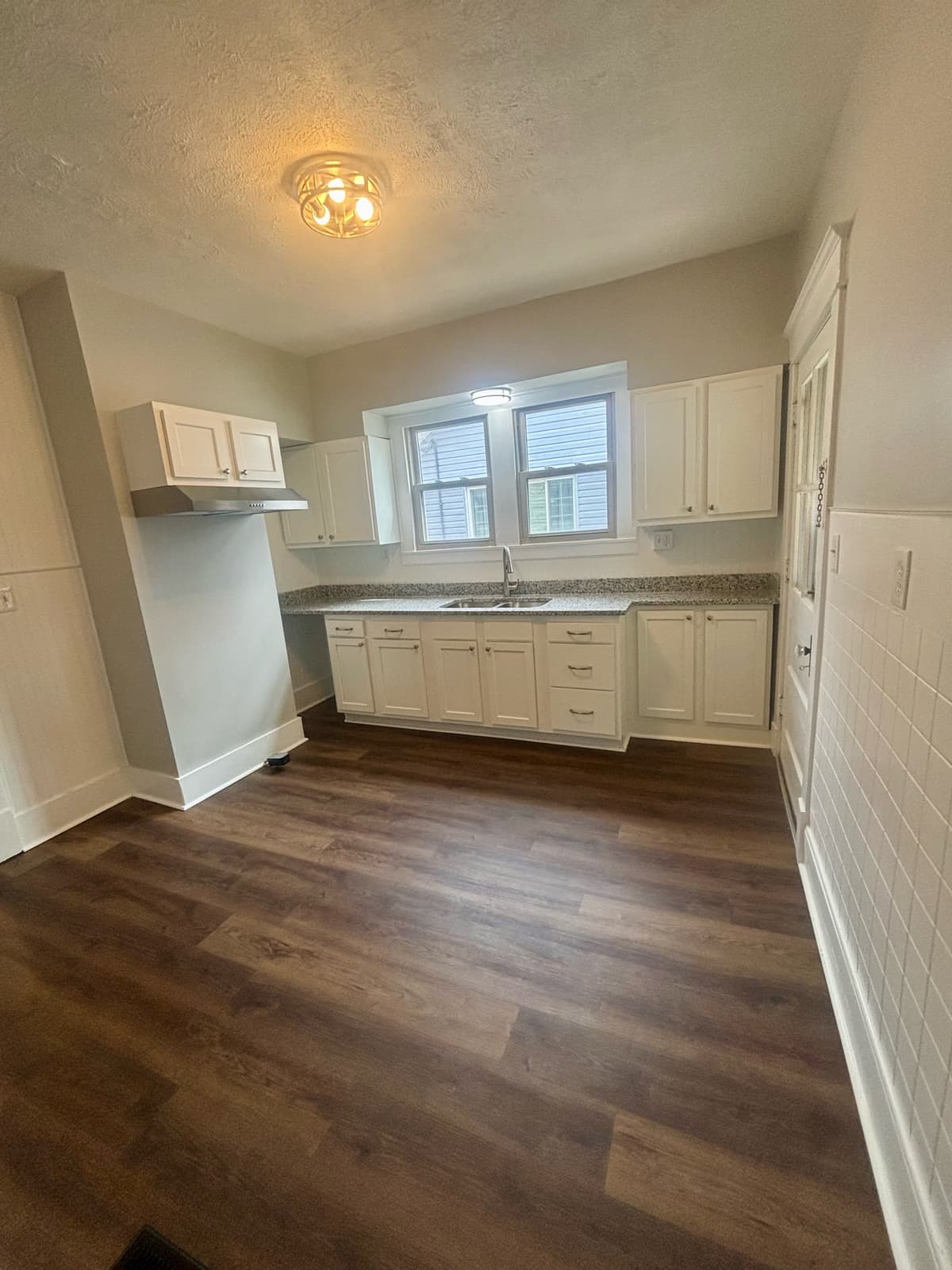 Louisville apartments for rent - Property image - 1310 Earl Avenue - 3