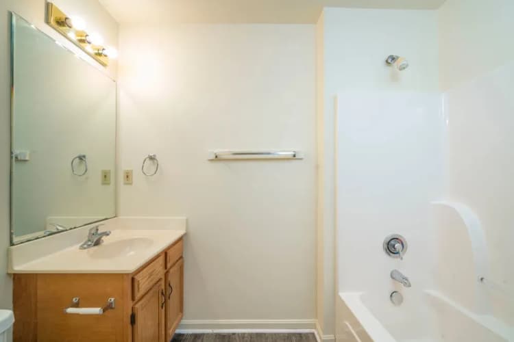 Louisville apartments for rent - image - imgi_14__OOK5094_wzfwhp_oiiu2y.webp