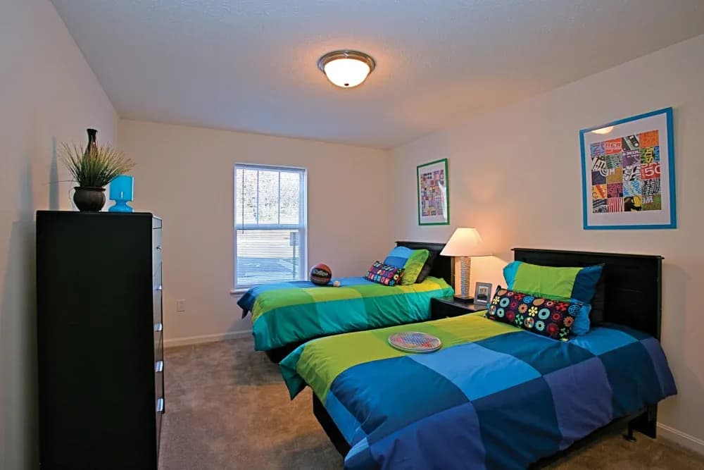 Louisville apartments for rent - image - imgi_11_LDG_Overlook_BedRoom2_xvbqch_yk614d.webp