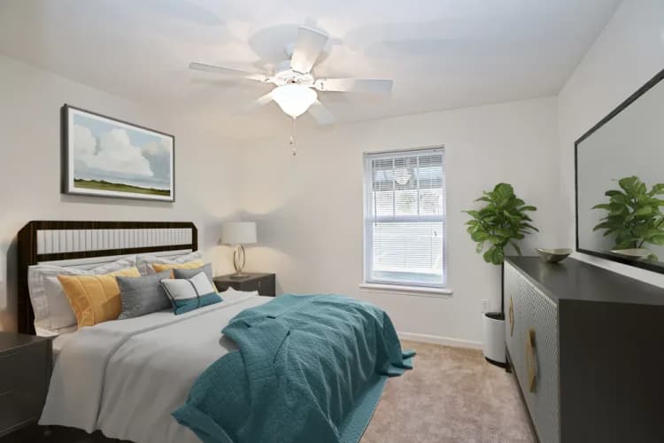 Louisville apartments for rent - image - imgi_46_LDG_Overlook_BedRoom1_staging_b3fq9n_pqqrzo.webp