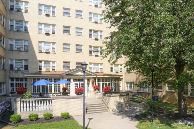 Louisville apartments for rent - image - imgi_31_1752266215926-The-Puritan-Senior-Living---62--Over_012.webp