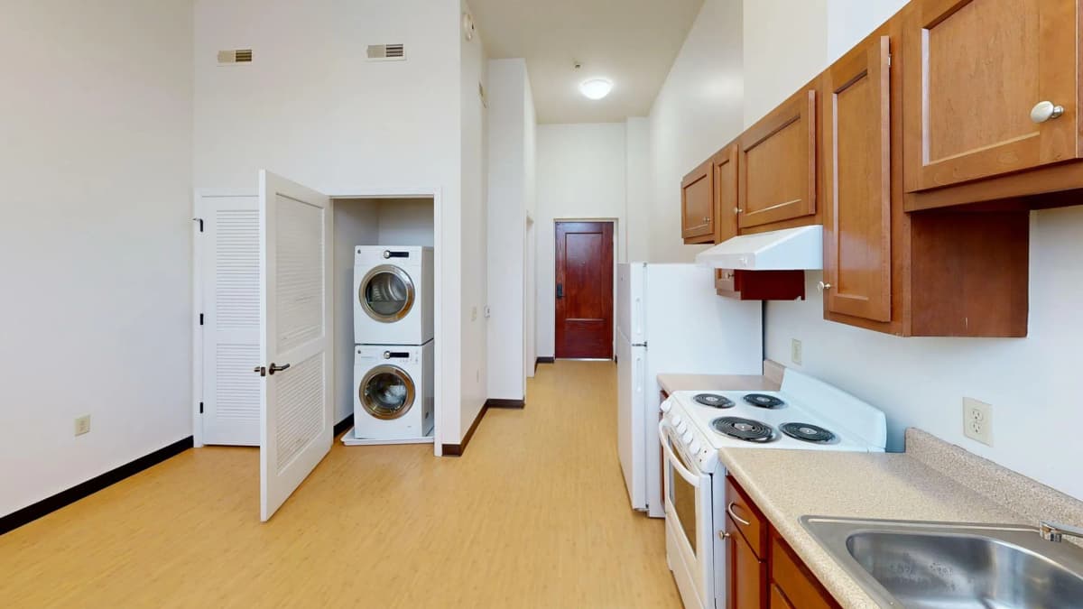 Louisville apartments for rent - image - imgi_40_1752768190287-Jacob-School-Senior-Studio-vacant-115-Laundry.webp