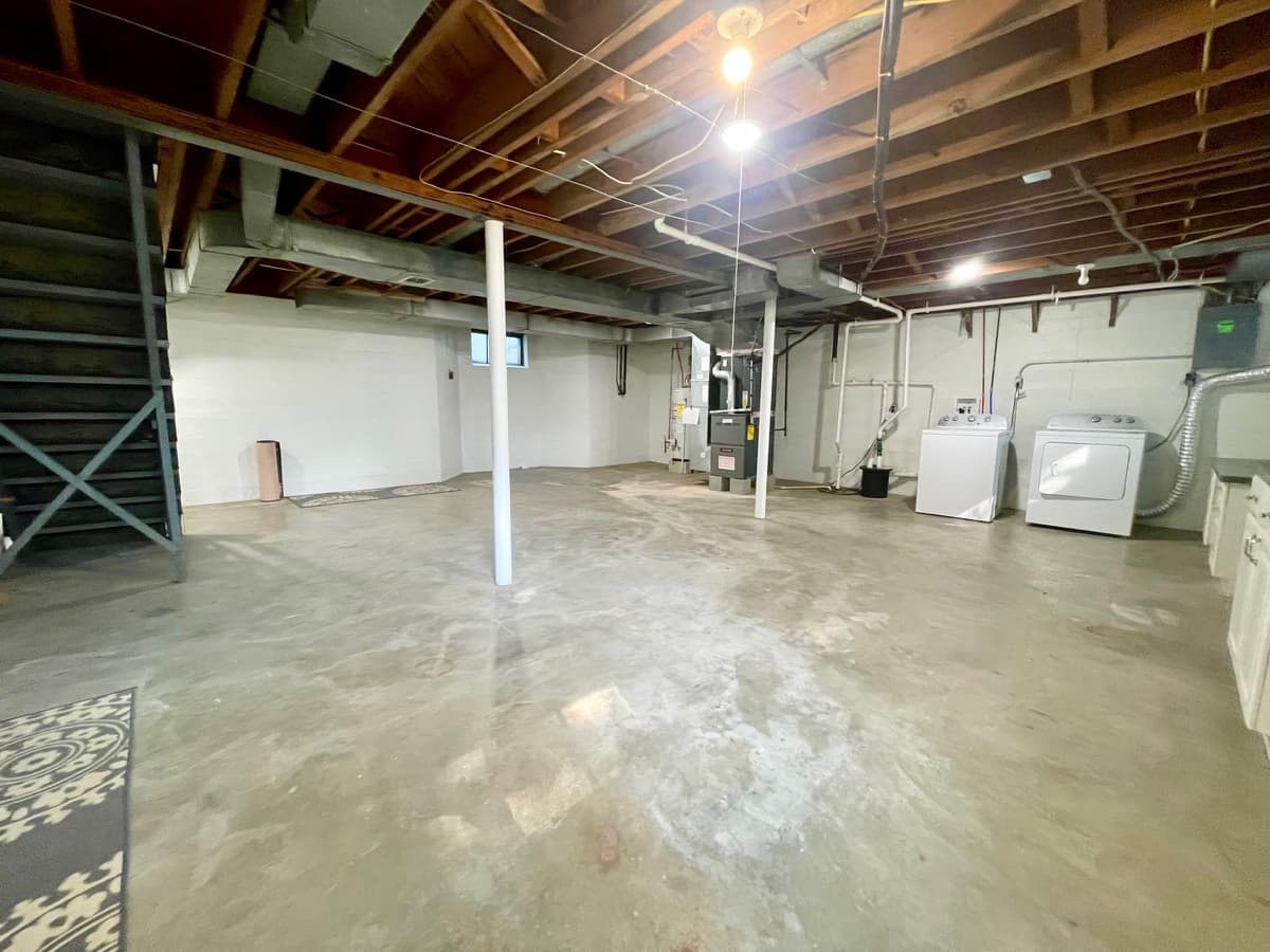 Louisville apartments for rent - Property image - 129 Heady Ave - 3