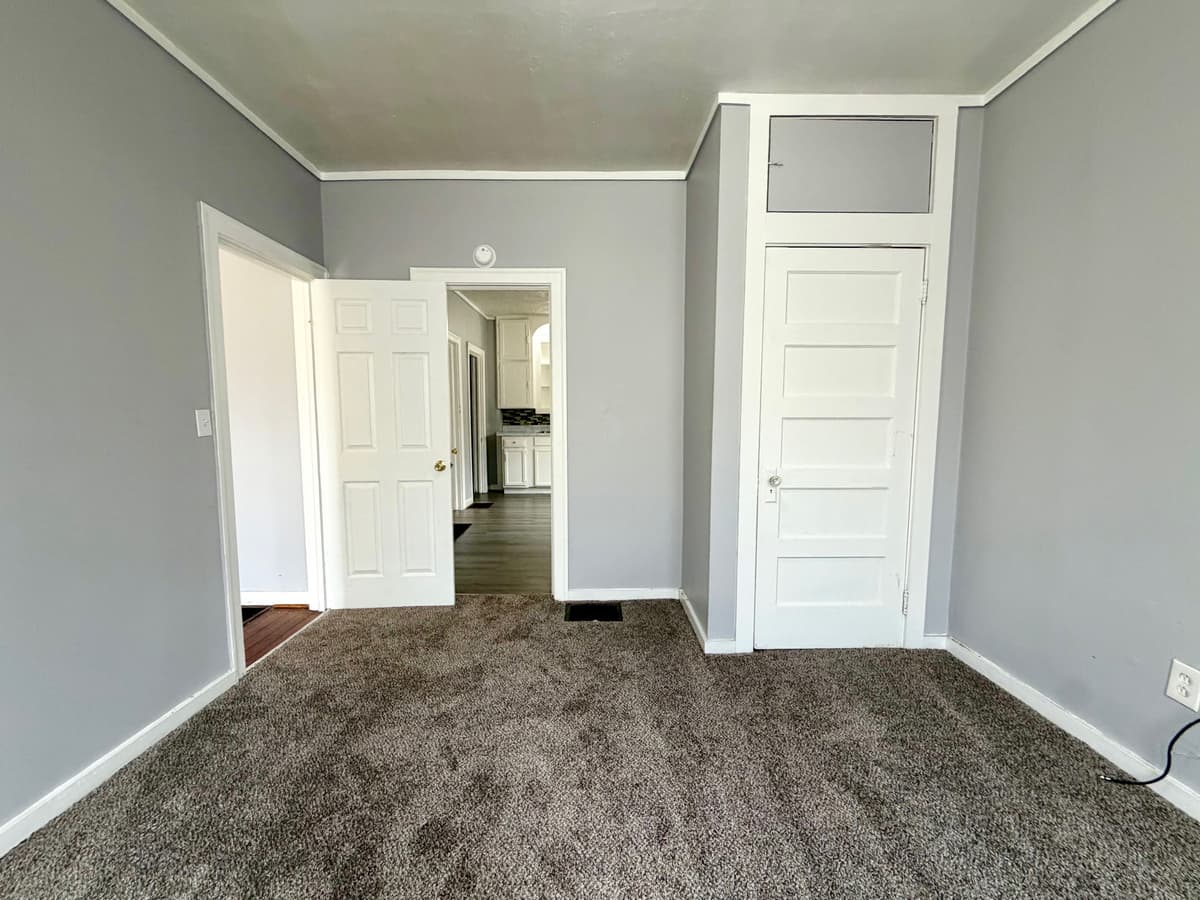 Louisville apartments for rent - Property image - 2411 Elliott Ave. - 3
