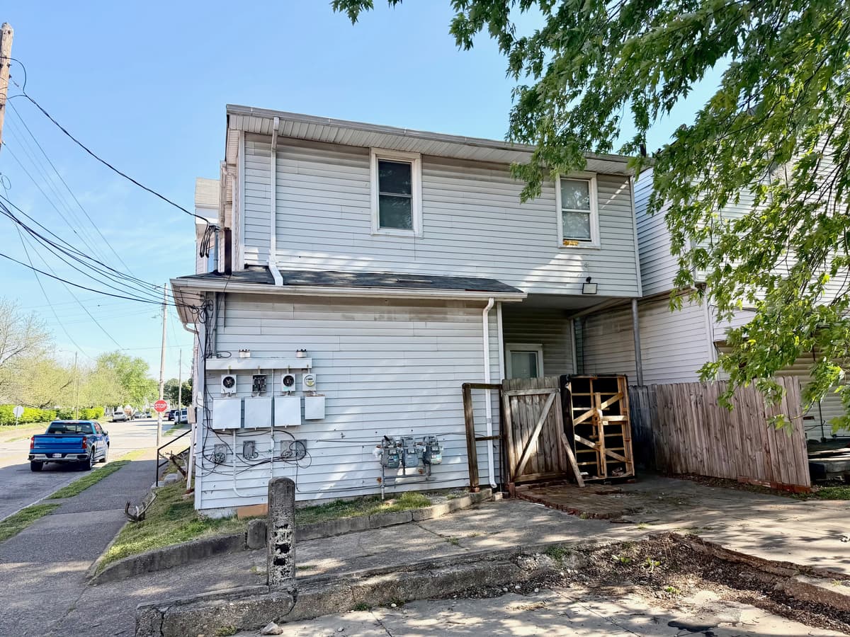 Louisville apartments for rent - Property image - 2754 W Main st - 2