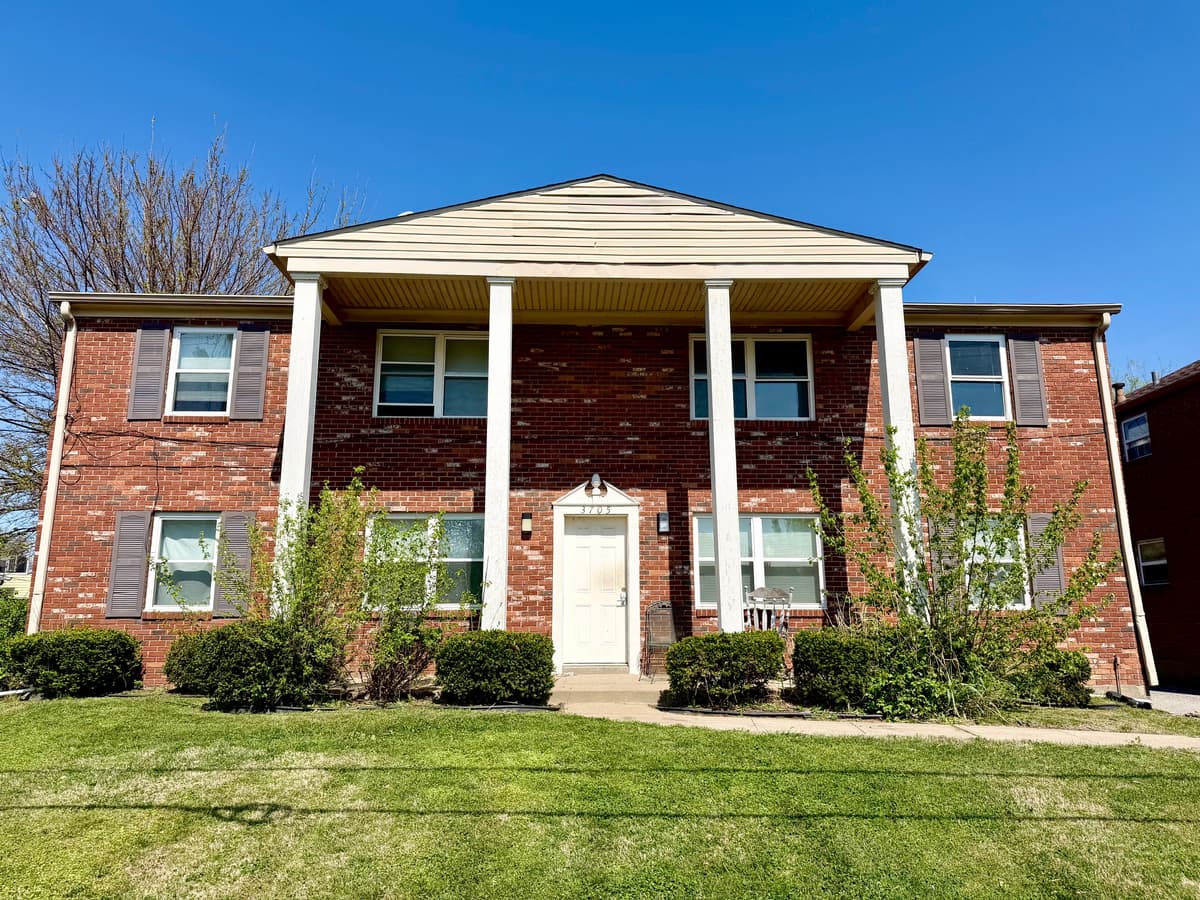 Louisville apartments for rent - Property image - 3705 Briarbridge ln - 1