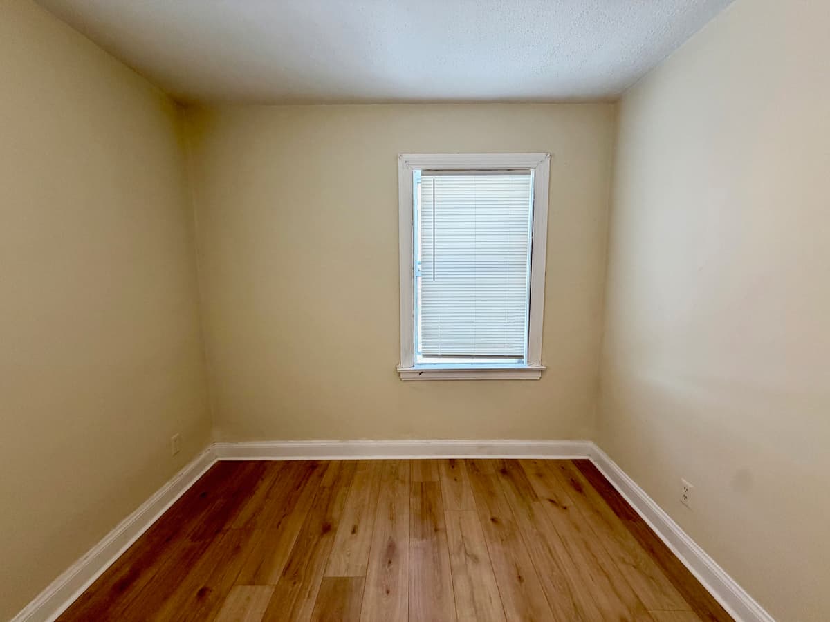 Louisville apartments for rent - Property image - 4309 Elliiott Ave. - 3