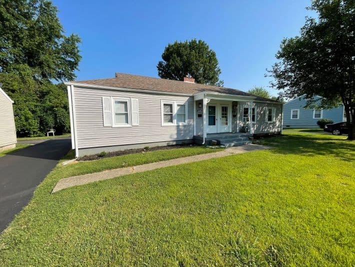 Louisville apartments for rent - Property image - 6616 Evangeline ave - 1