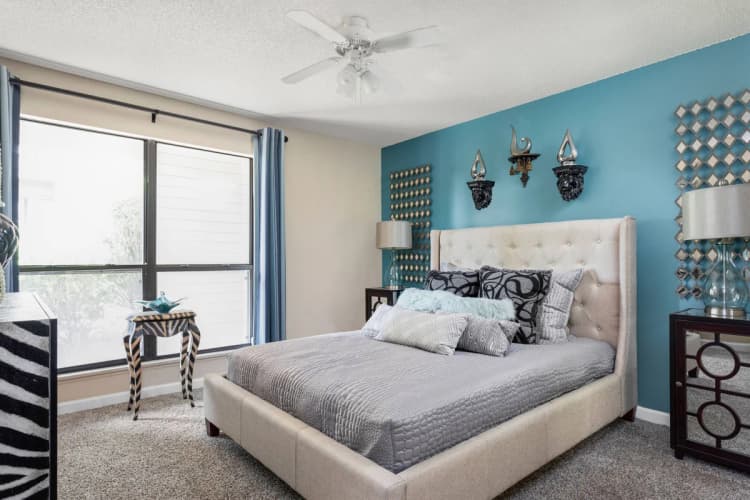 Louisville apartments for rent - image - Bedroom with Large Window