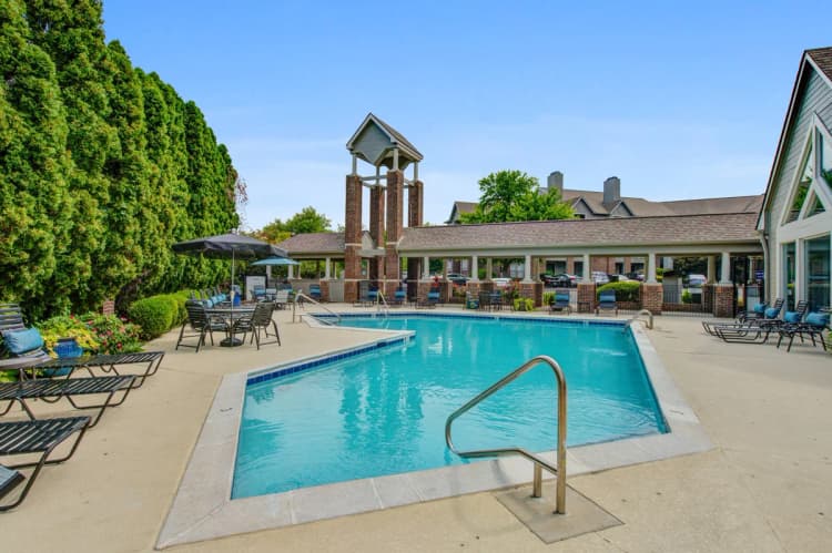 Louisville apartments for rent - image - Refreshing Swimming Pool