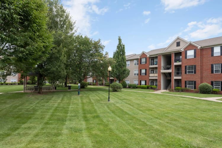 Louisville apartments for rent - image - Huge Outdoor Green Space