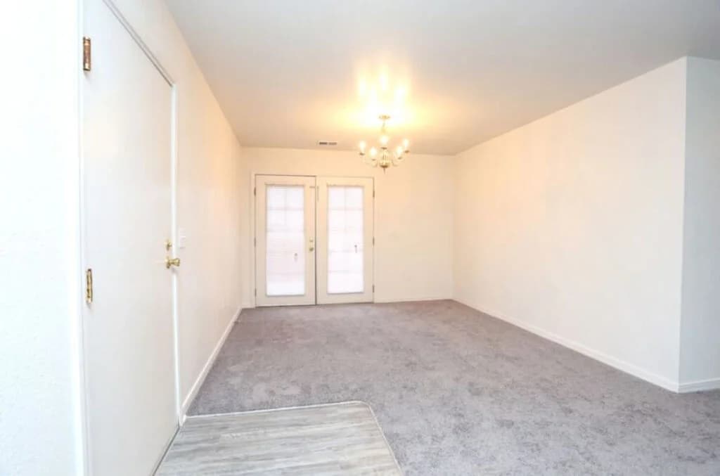 Louisville apartments for rent - Property image - Hallmark at The Lake - 2