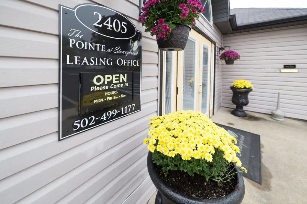 Louisville apartments for rent - Property image - Pointe at Stoneybrook Apartments - 1
