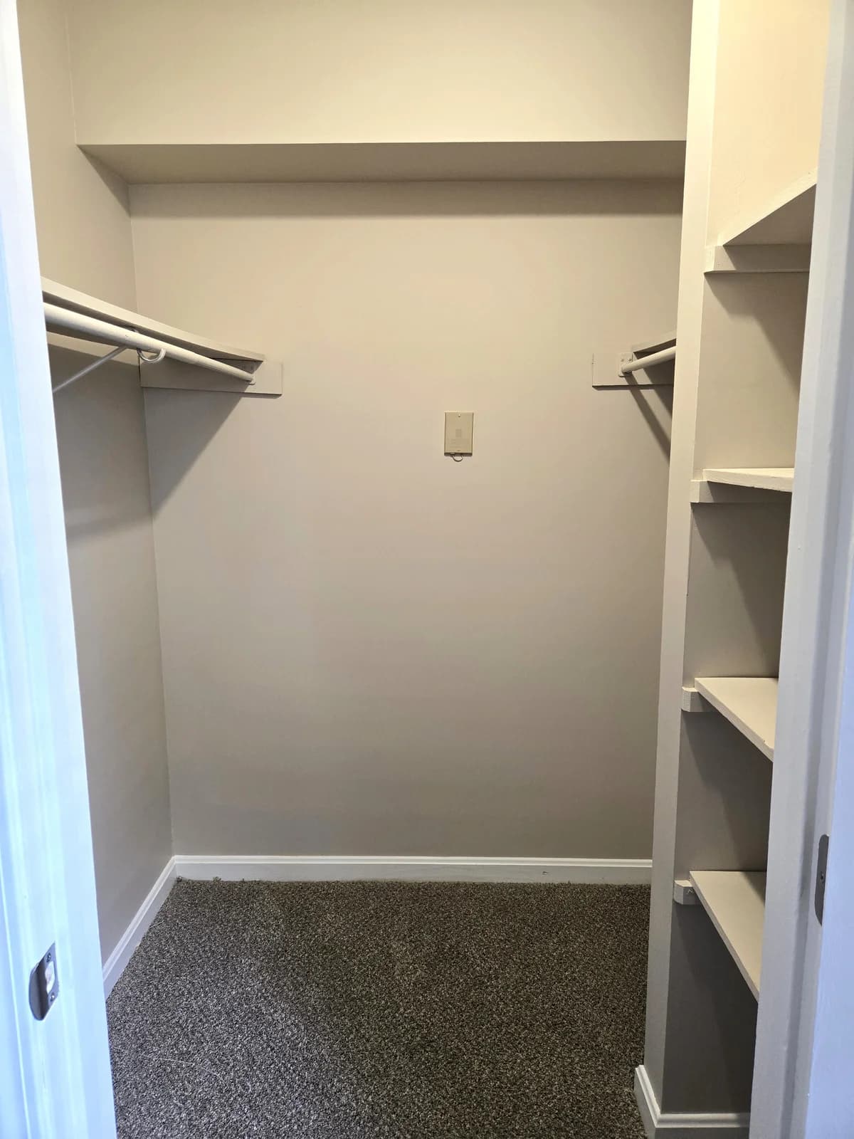 Louisville apartments for rent - image - yardi_image_1789454784759_11_34160992