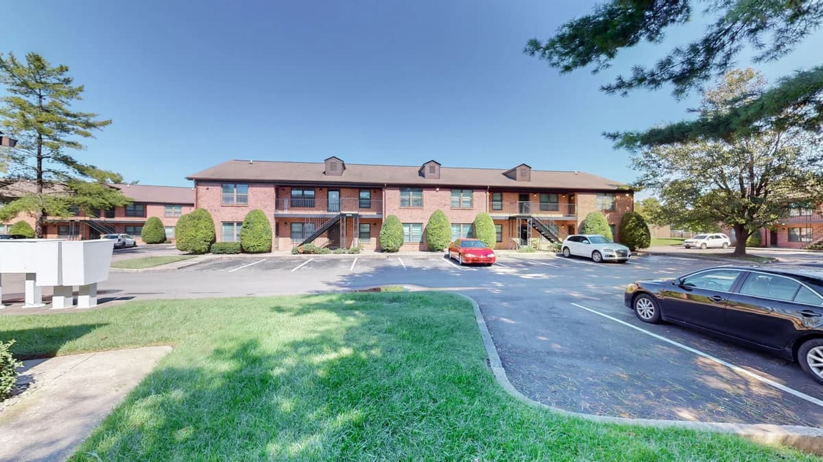 Louisville apartments for rent - Property image - Highgate Springs Apartments - 1