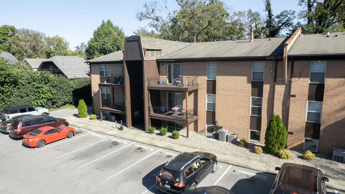 Louisville apartments for rent - Property image - St. Francis Apartments - 3