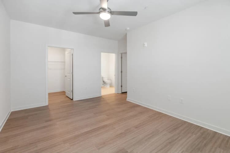 Louisville apartments for rent - image - imgi_22_The-Eclipse-in-Russell-2BR-Bedroom-2.webp