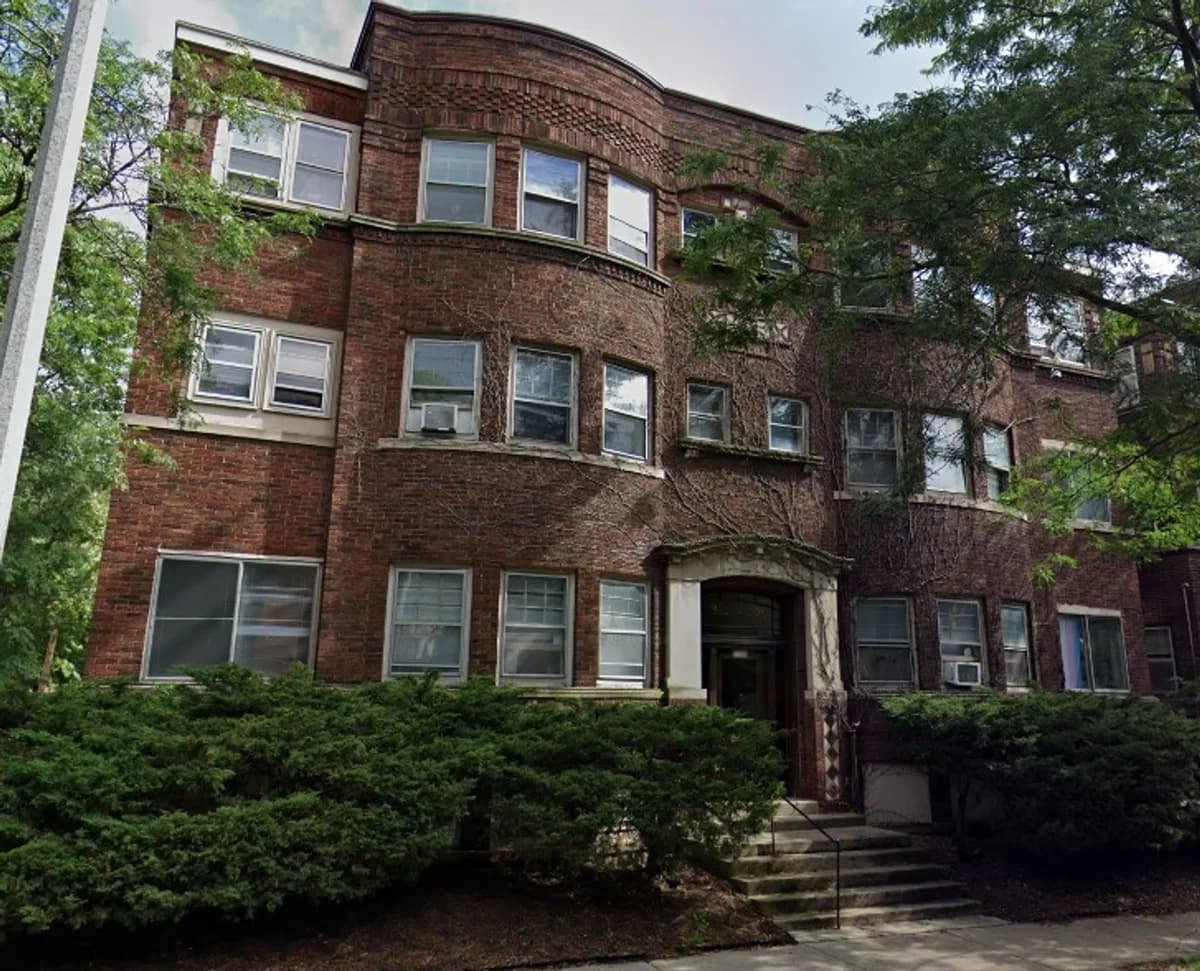 Louisville apartments for rent - Property image - 2401 E. Webster Pl. - 2