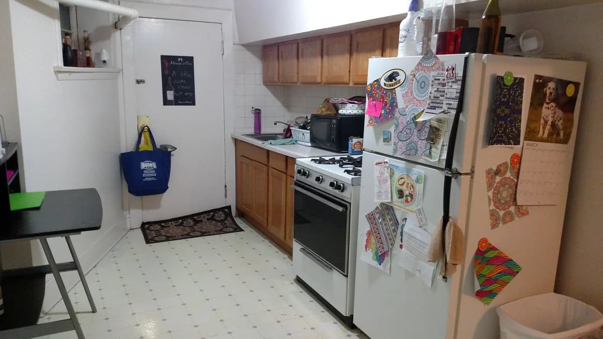 Louisville apartments for rent - Property image - 2401 E. Webster Pl. - 3