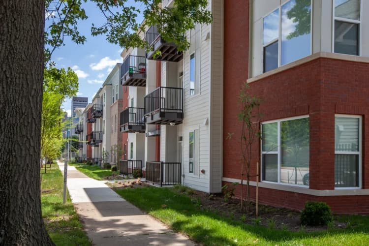 Louisville apartments for rent - image - imgi_317_1774160039168-e5jpow-beecher-terrace-43.webp