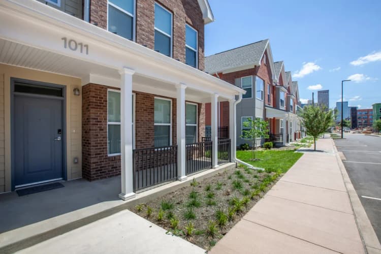 Louisville apartments for rent - image - imgi_314_1774160037068-ivbymc-beecher-terrace-40.webp