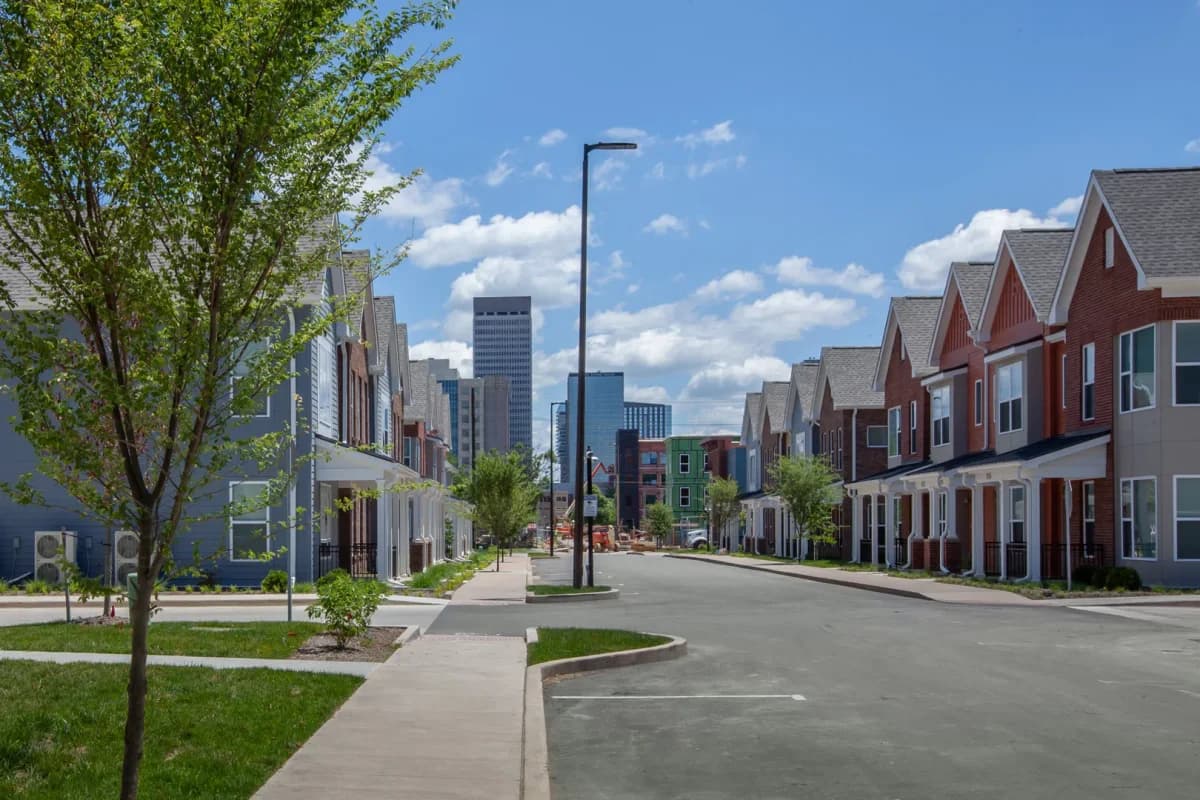 Louisville apartments for rent - image - imgi_309_1774160025283-3ixtv7-beecher-terrace-35.webp