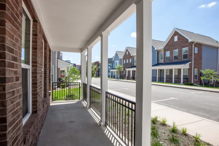 Louisville apartments for rent - image - imgi_310_1774160026001-34rmew-beecher-terrace-36.webp