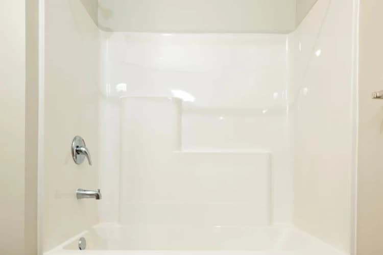 Louisville apartments for rent - image - 6_Bathroom_jreyll.webp