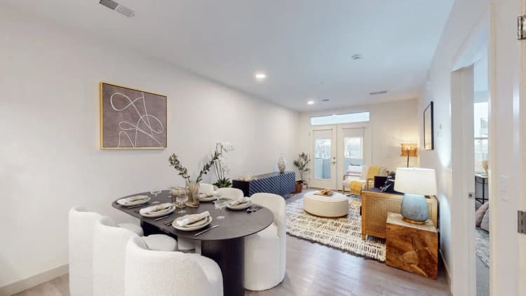 Louisville apartments for rent - image - Open concept living and dining area
