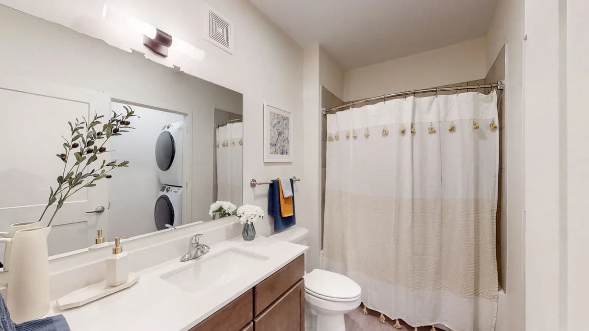 Louisville apartments for rent - image - Bathroom with shower and vanity