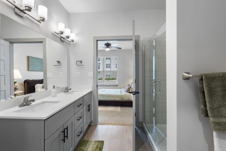 Louisville apartments for rent - image - Bathroom