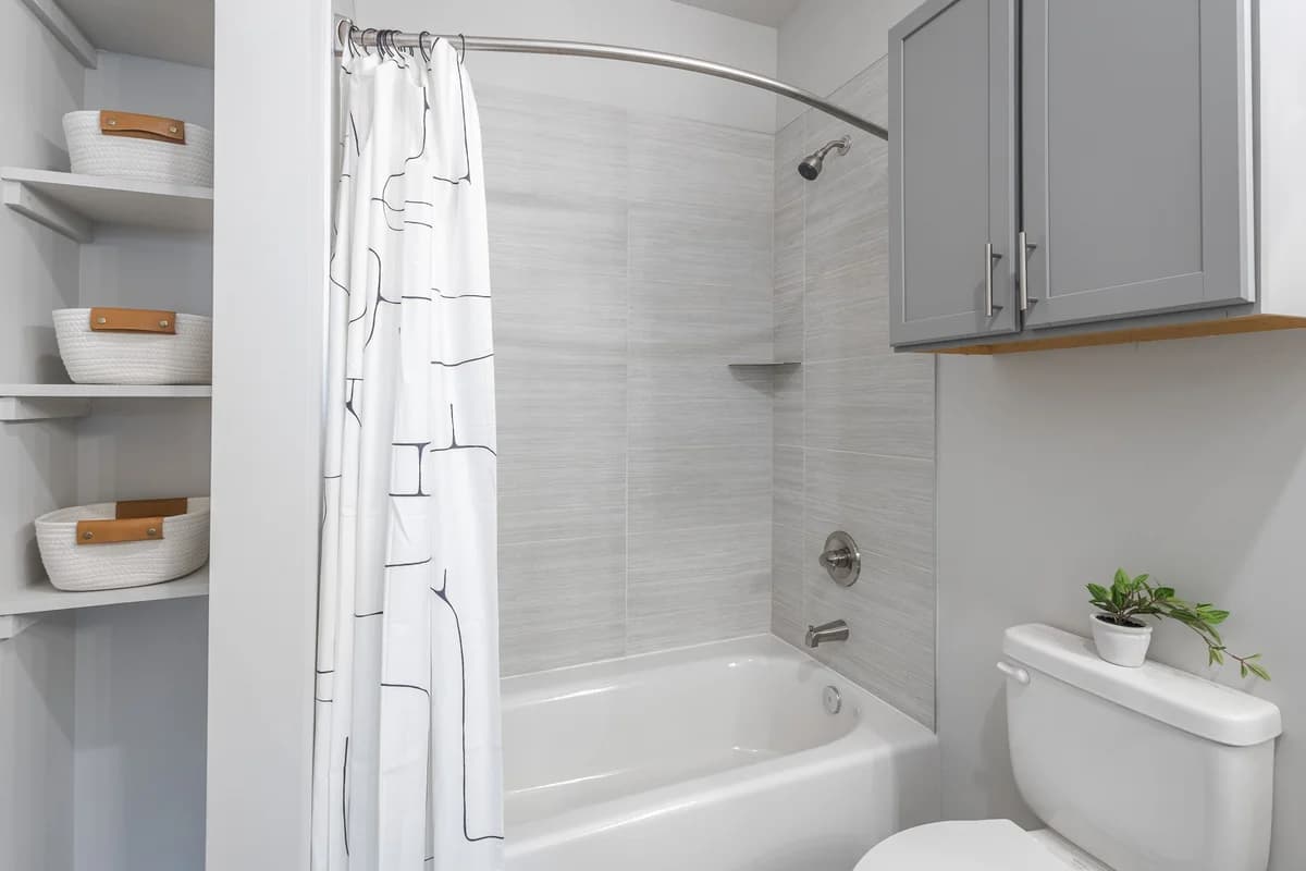 Louisville apartments for rent - image - Bathroom