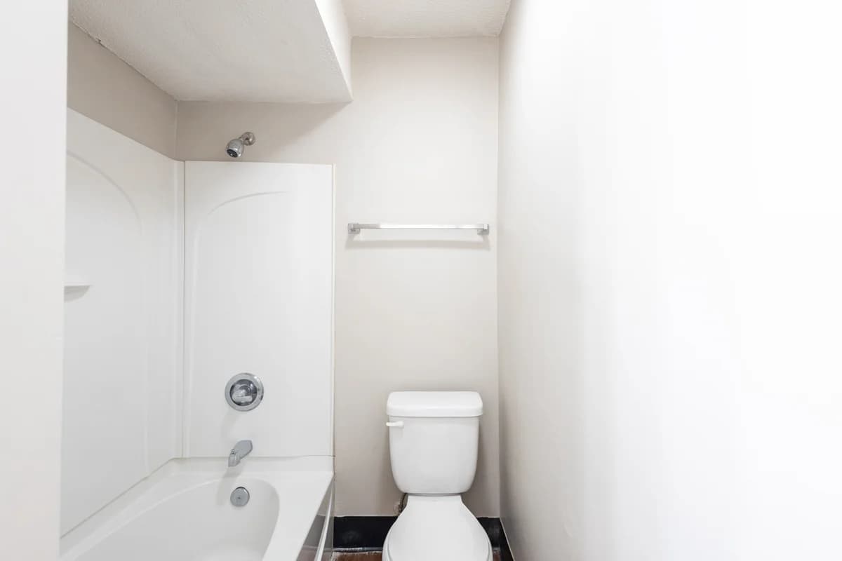 Louisville apartments for rent - image - 2 br large