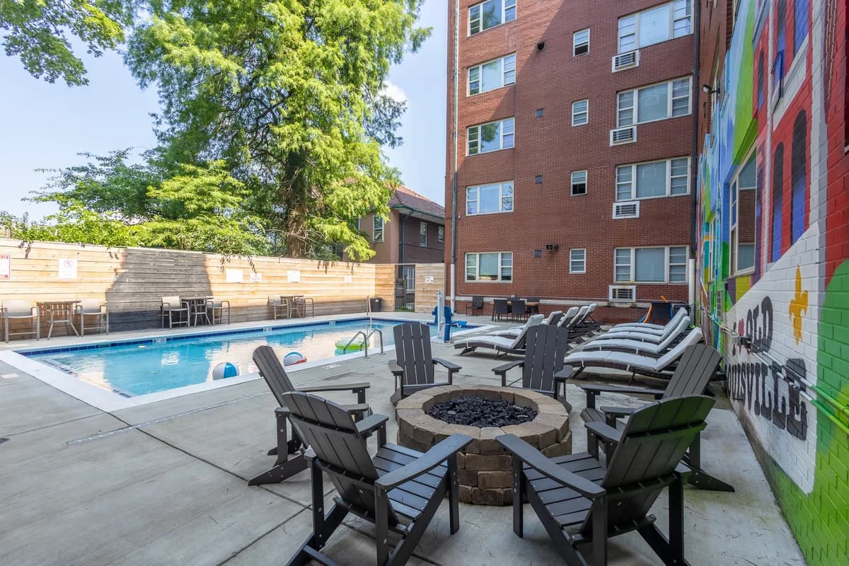 Louisville apartments for rent - image - Poolside Dining Tables