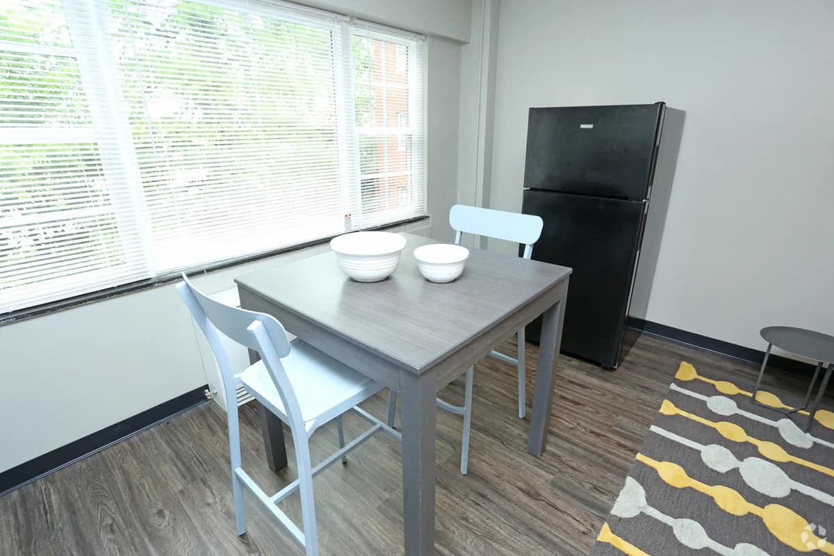 Louisville apartments for rent - image - Dining Area