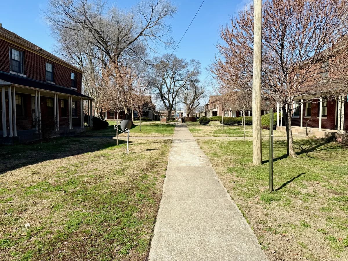 Louisville apartments for rent - Property image - 12 College Ct. - 2