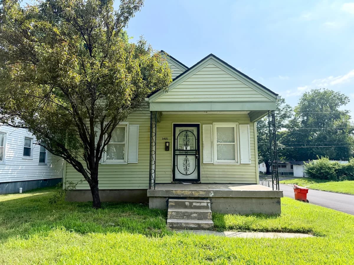 Louisville apartments for rent - Property image - 1401 Thornberry Ave - 2