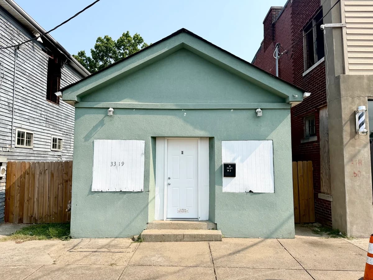 Louisville apartments for rent - Property image - 3319 W. Market st. - 2